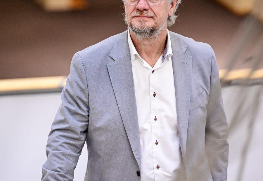 Professorer skal ikke lyttes andægtigt til